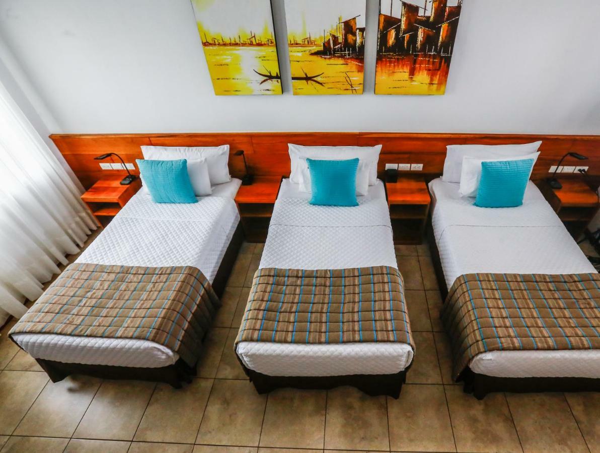 Hotel Cucuve Пуерто Айора Екстериор снимка